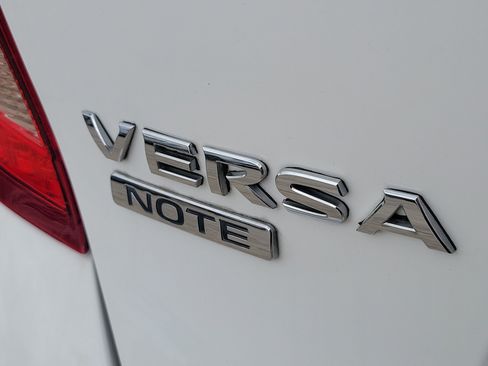 Used 2016 Nissan Versa Note SV FWD image 7
