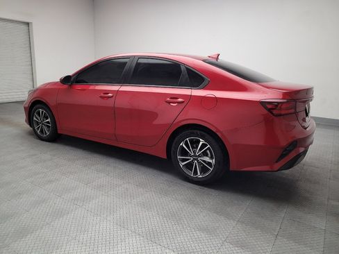 Used 2022 Kia Forte LXS FWD image 3