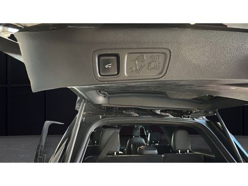 Used 2018 Lincoln Navigator Select AWD/4WD image 37
