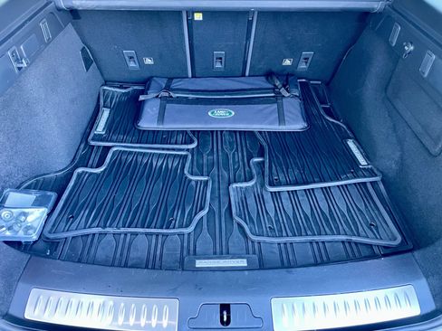 Used 2020 Land Rover Range Rover Velar R-Dynamic S image 35