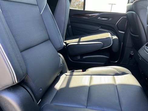 Used 2021 Cadillac Escalade Premium Luxury w/ Performance Package image 22