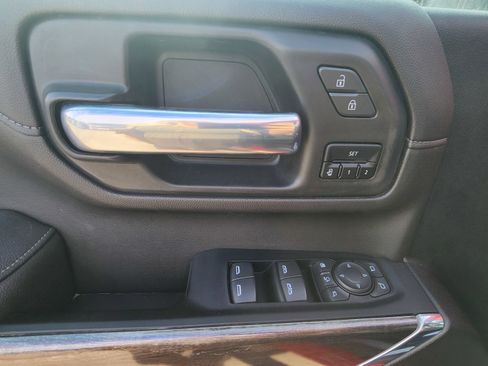 Certified 2023 Chevrolet Silverado 2500 LTZ w/ LTZ Convenience Package image 11