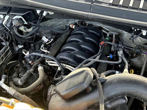 Used 2018 Ford F150 XLT image 31