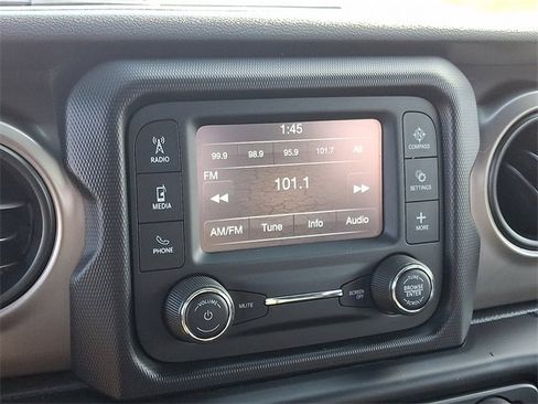 Used 2020 Jeep Wrangler Sport image 16