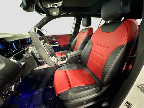 Certified 2022 Mercedes-Benz GLB 35 AMG 4MATIC image 22