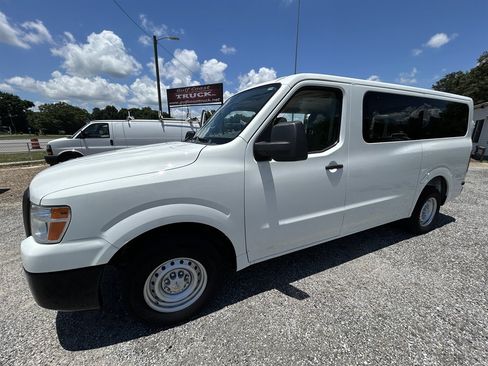 Used 2018 Nissan NV 3500 S RWD image 16