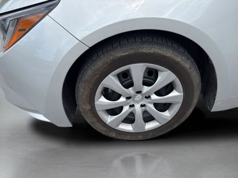 Used 2024 Toyota Corolla LE FWD image 37