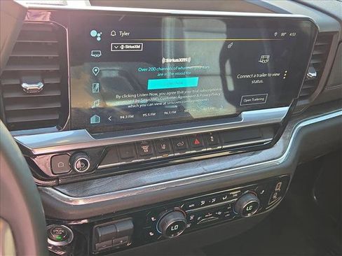 Used 2024 Chevrolet Silverado 2500 LTZ AWD/4WD image 15