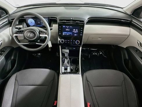 Used 2024 Hyundai Tucson SE FWD image 12