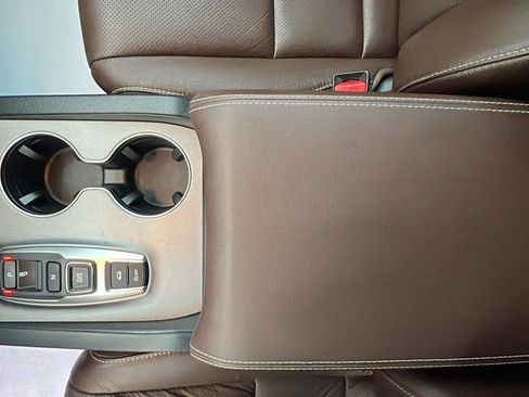 Used 2024 Honda Passport EX-L image 25