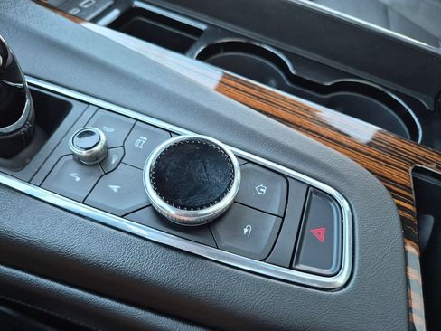 Certified 2023 Cadillac Escalade Premium Luxury AWD/4WD image 21