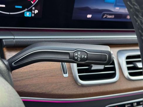 Used 2024 Mercedes-Benz GLE 350 4MATIC image 23