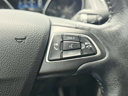 Used 2017 Ford Focus Titanium FWD image 26