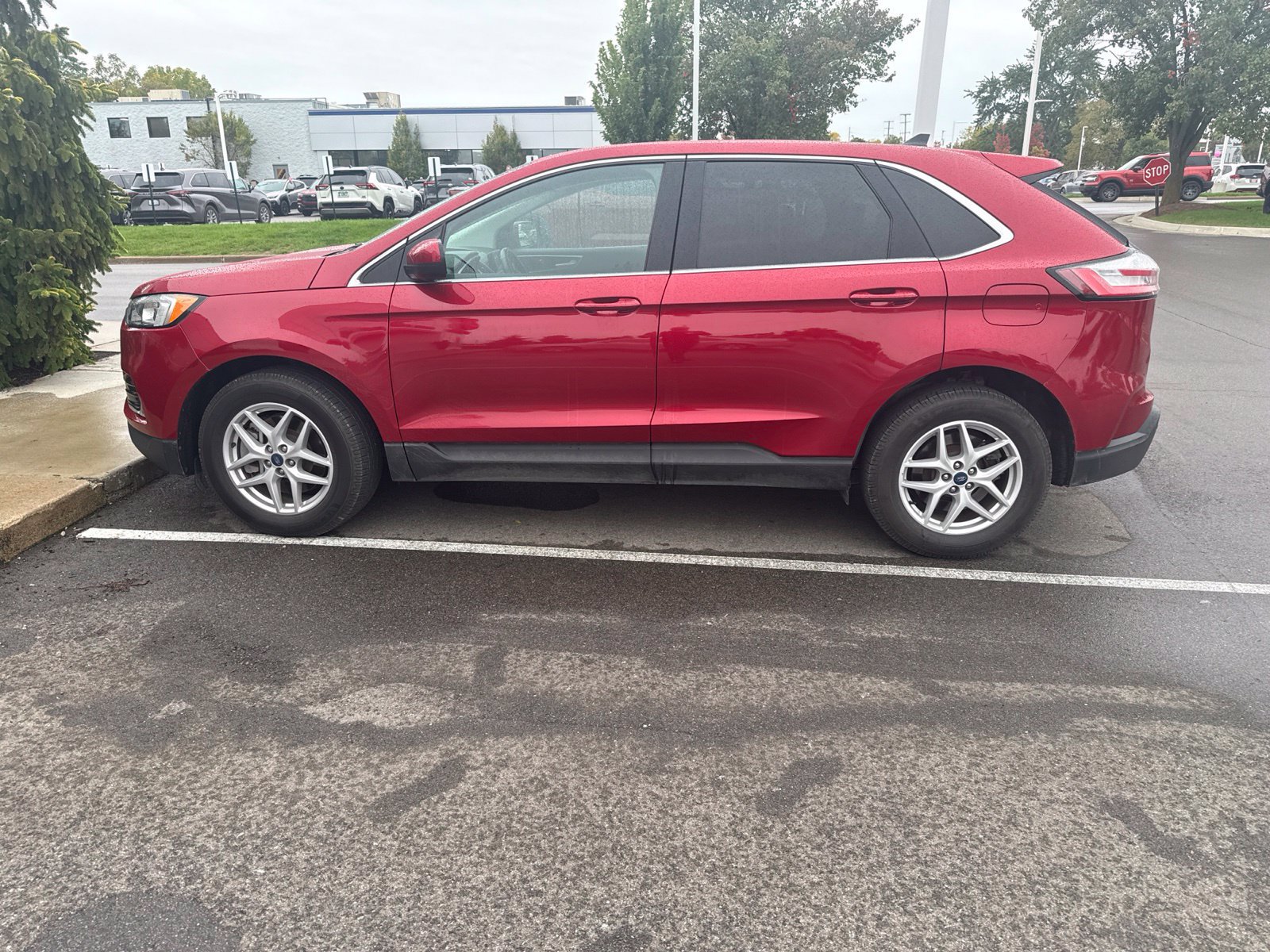 Used 2021 Ford Edge SEL w/ Convenience Package AWD/4WD image 8