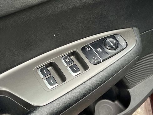 Used 2020 Kia Optima LX image 14