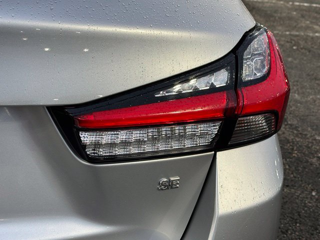 Used 2024 Mitsubishi Outlander Sport ES AWD/4WD image 14
