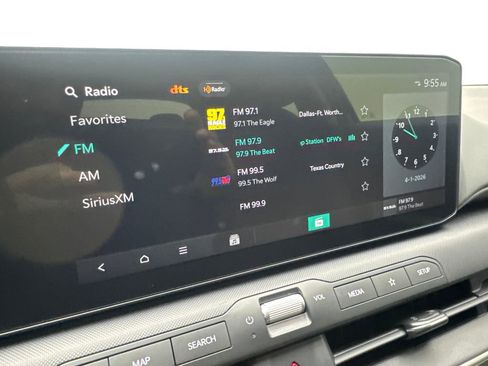 Used 2025 Kia K4 LX image 63