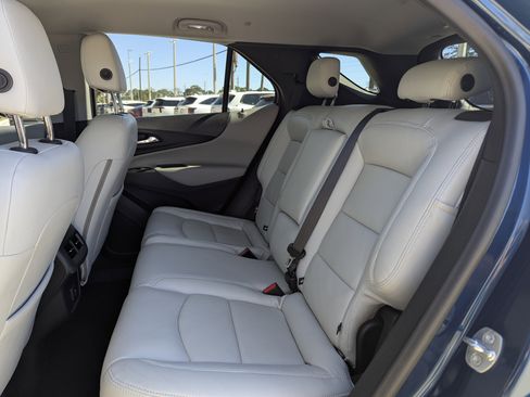 Used 2020 Chevrolet Equinox LT image 19