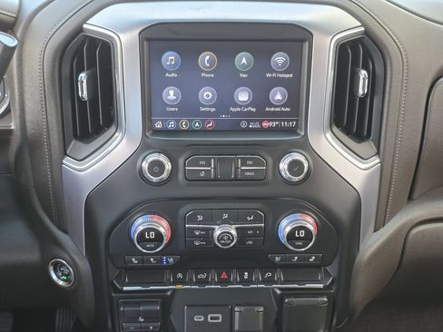 Used 2020 GMC Sierra 1500 SLT RWD image 14