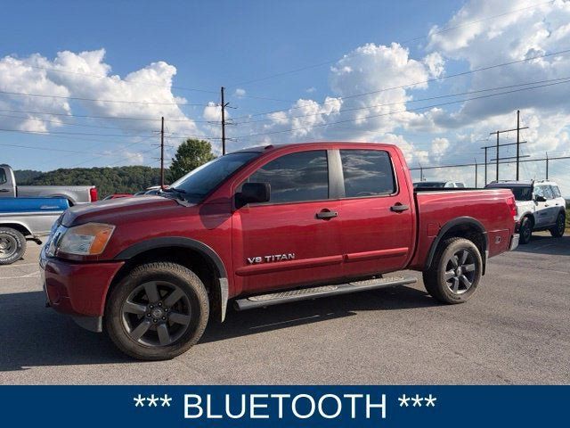 Used 2015 Nissan Titan SV w/ SV Value Truck Package AWD/4WD image 2