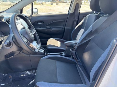 Used 2025 Nissan Versa SV FWD image 22