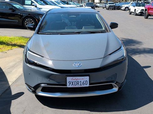 Used 2026 Toyota Prius Plug-In Hybrid FWD image 2