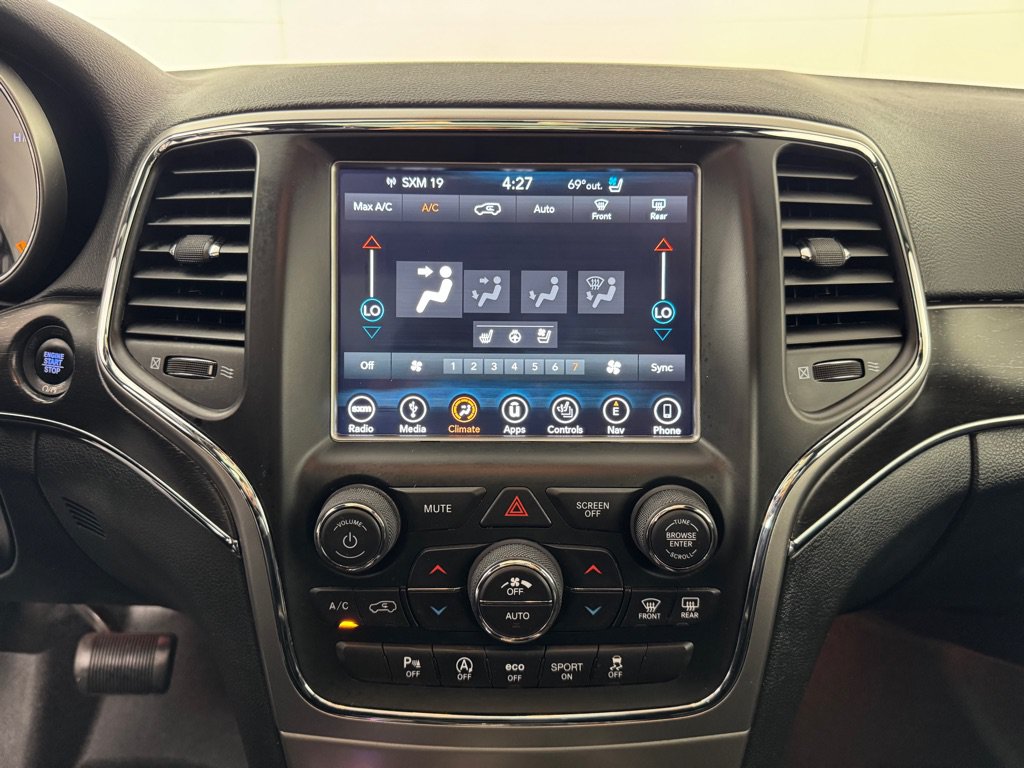 Used 2018 Jeep Grand Cherokee Limited w/ Luxury Group II AWD/4WD image 16