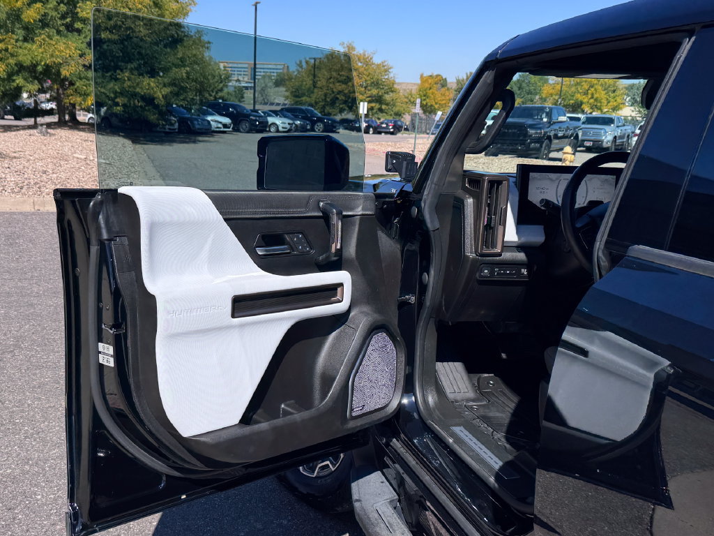 Used 2024 GMC Hummer EV 3X w/ LPO, Illumination Package AWD/4WD image 15