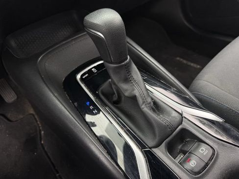 Used 2020 Toyota Corolla SE FWD image 19