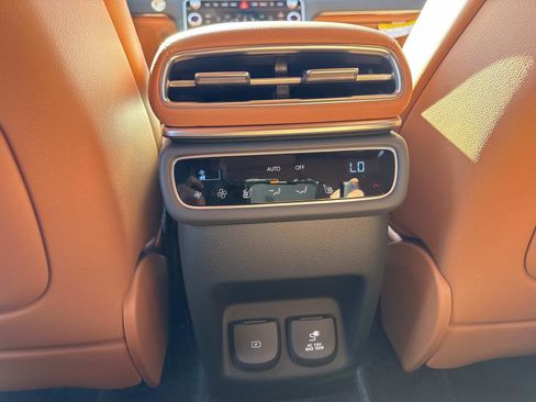 New 2026 Genesis GV80 3.5T Advanced image 17