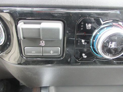 New 2026 GMC Sierra 1500 SLT w/ SLT Premium Plus Package image 21