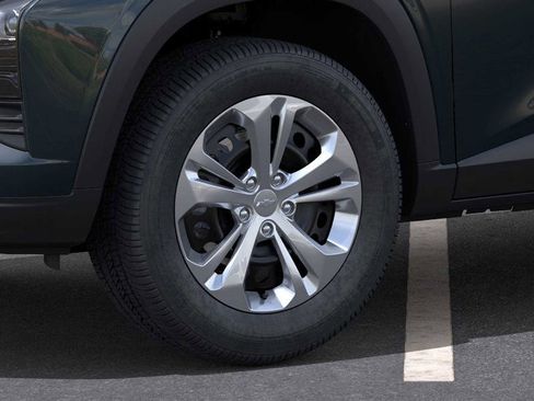New 2026 Chevrolet Trax LS image 9