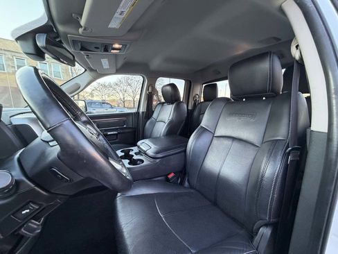 Used 2018 RAM 1500 Laramie w/ Convenience Group image 12