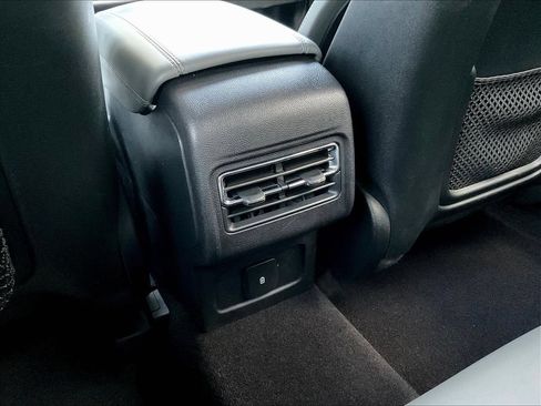 Used 2021 Lincoln Corsair Reserve FWD image 9