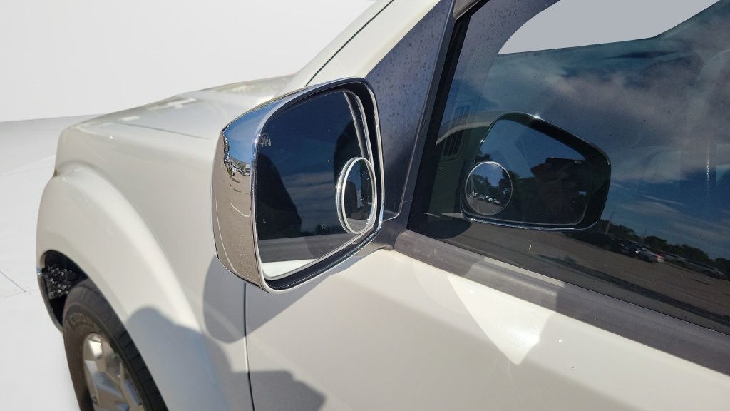 Used 2019 Nissan Frontier SL RWD image 27