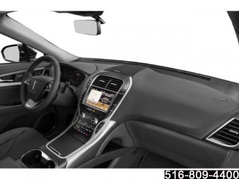 Used 2020 Lincoln Nautilus Reserve w/ Equipment Group 202A image 16