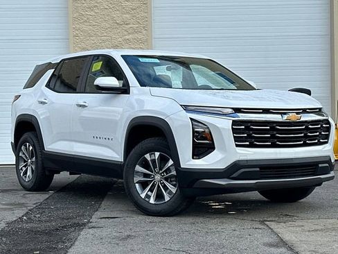 New 2026 Chevrolet Equinox LT w/ LPO, Floor Liner Package AWD/4WD image 2