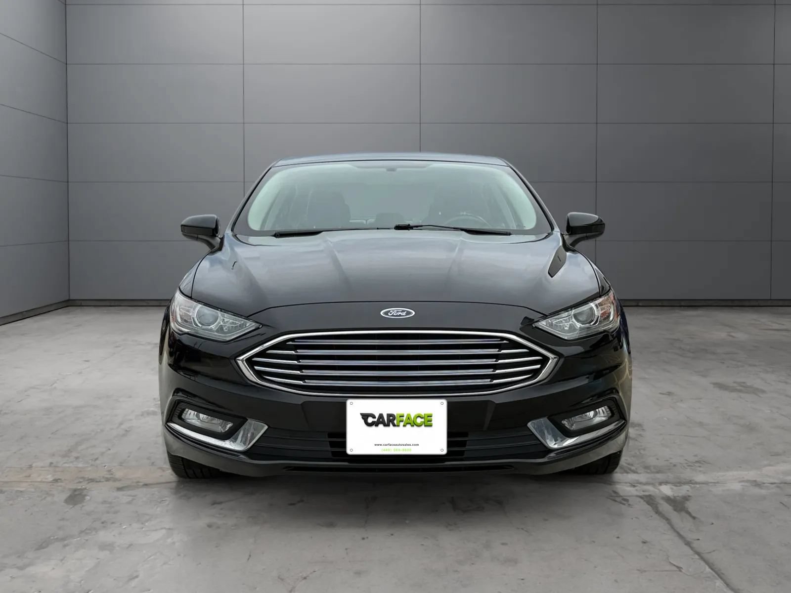 Used 2017 Ford Fusion SE w/ Equipment Group 601A FWD image 2