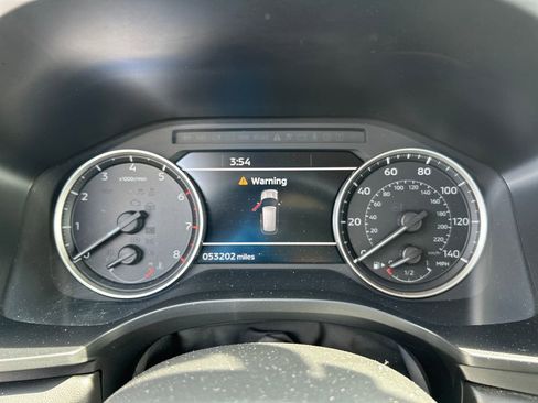 Used 2024 Mitsubishi Outlander SE AWD/4WD image 16