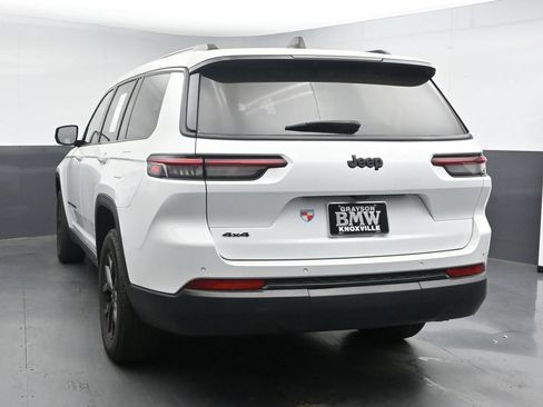 Used 2024 Jeep Grand Cherokee L Laredo AWD/4WD image 6