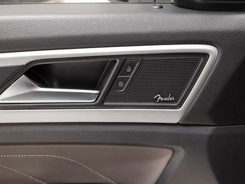 Used 2023 Volkswagen Atlas Cross Sport SEL Premium R-Line image 8