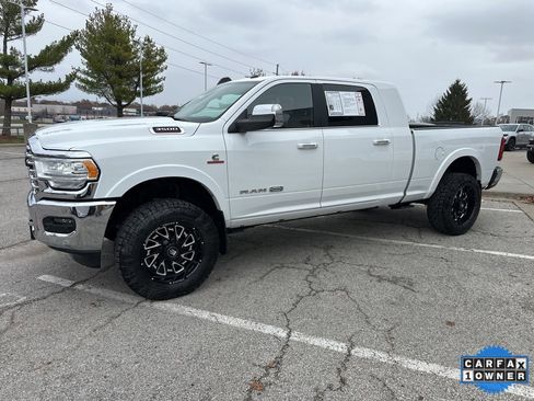 Used 2019 RAM 3500 Limited image 16