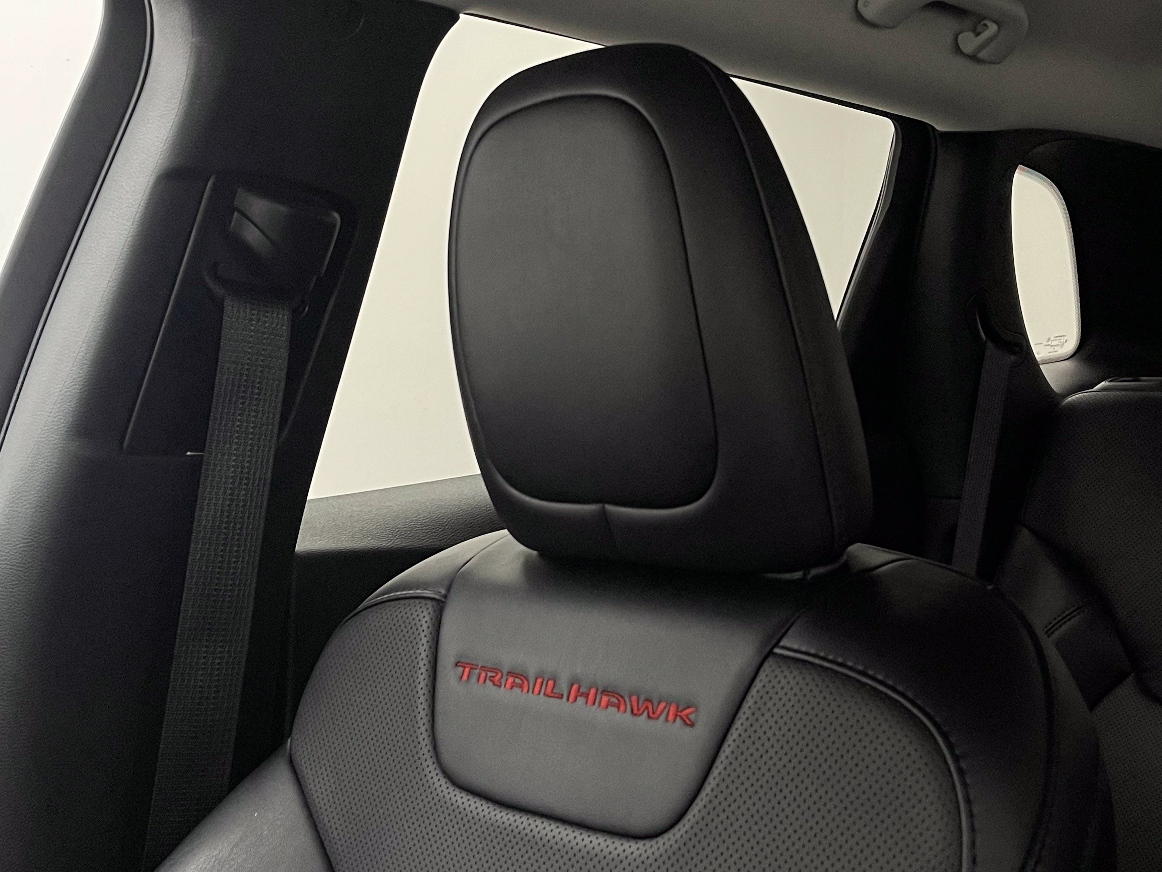 Used 2022 Jeep Cherokee Trailhawk w/ Premium Leather Package AWD/4WD image 44