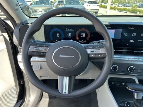 New 2026 Hyundai Kona SE image 27