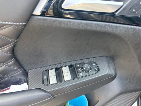 Used 2023 Mitsubishi Outlander SEL FWD image 12