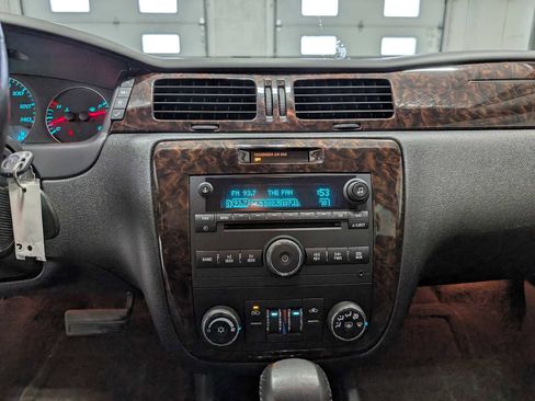 Used 2014 Chevrolet Impala LT image 27