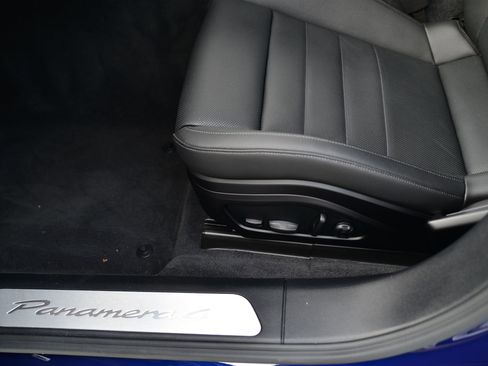 Certified 2024 Porsche Panamera 4 image 28