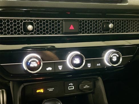 Used 2023 Honda Civic Sport image 15