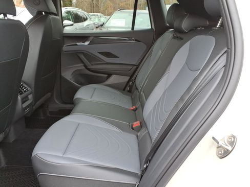 New 2026 Volkswagen Tiguan SE R-Line image 10