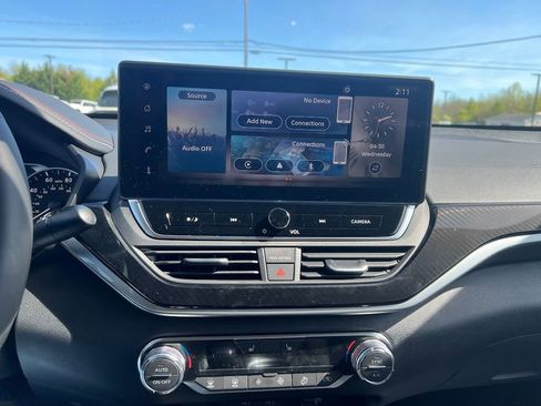 New 2025 Nissan Altima 2.5 SR w/ SR Premium Package image 19